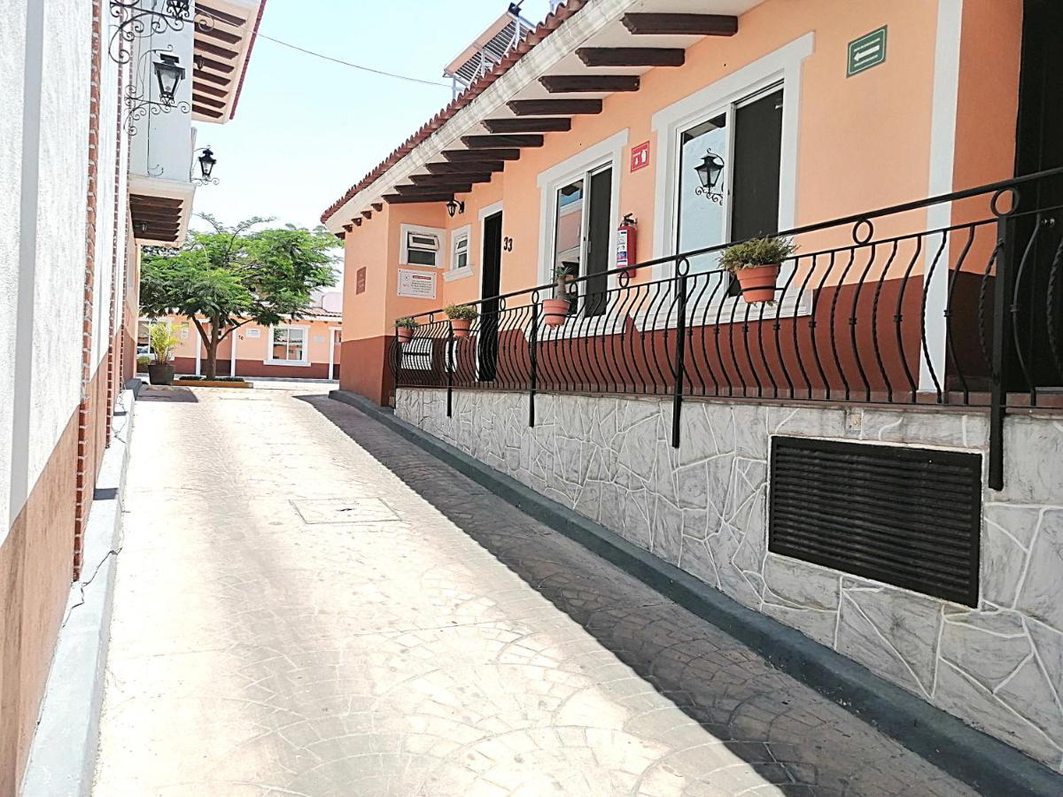 Hotel Aquiles Guadalajara Ngoại thất bức ảnh