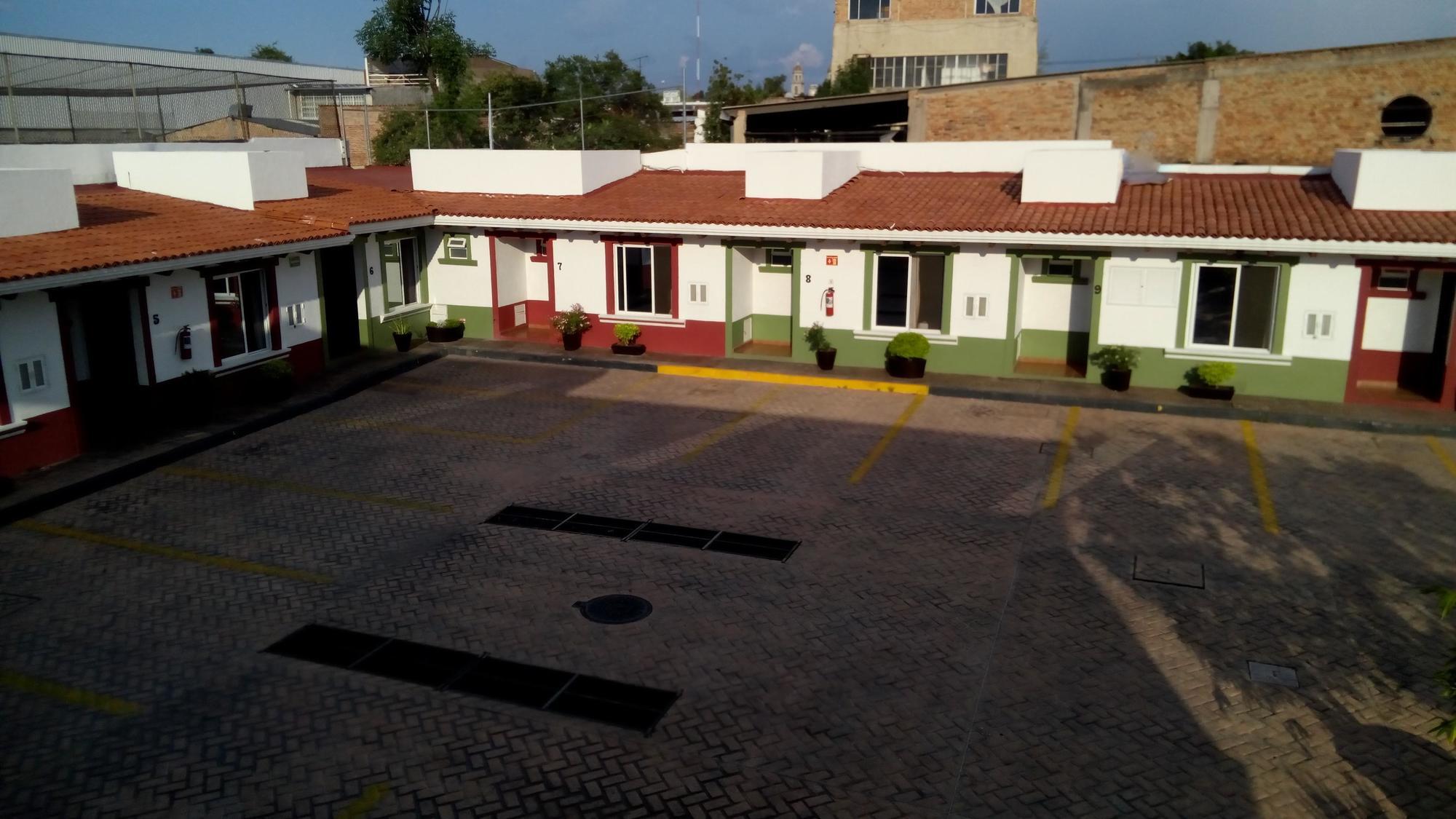 Hotel Aquiles Guadalajara Ngoại thất bức ảnh